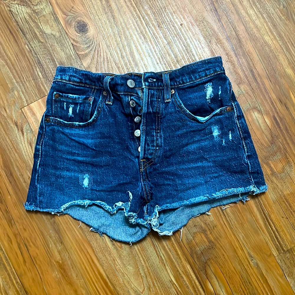 Levi shorts
